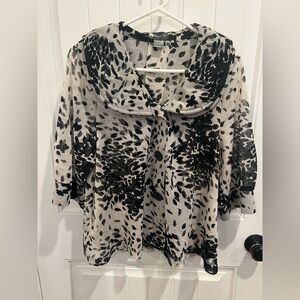 Damee Women's Black Grey and White Printed double collar button front jacket XL